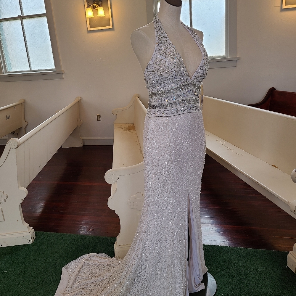 Jasz Couture gown